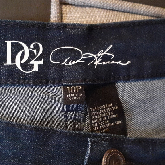 Jeans - Picture 5 of 9